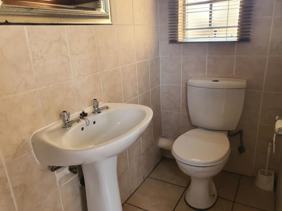 2 Bedroom Property for Sale in Willow Park Manor Gauteng