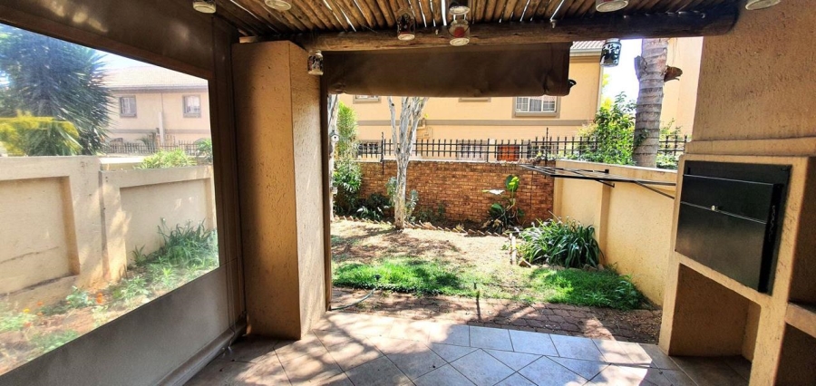 2 Bedroom Property for Sale in Willow Park Manor Gauteng