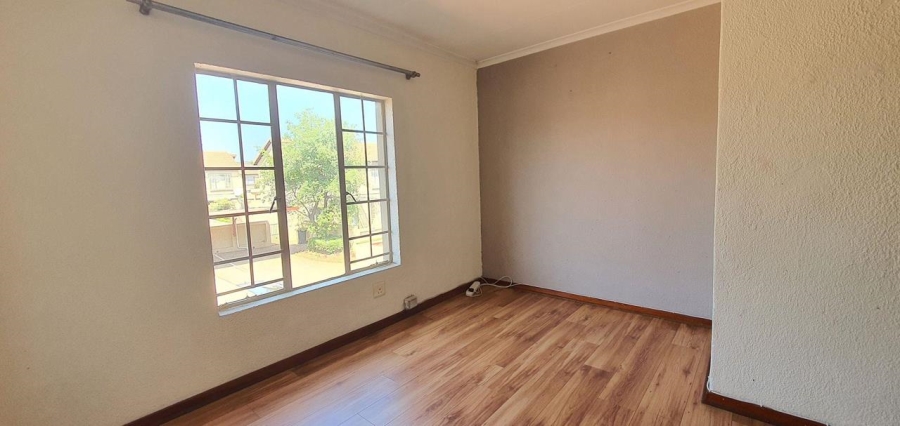 2 Bedroom Property for Sale in Willow Park Manor Gauteng