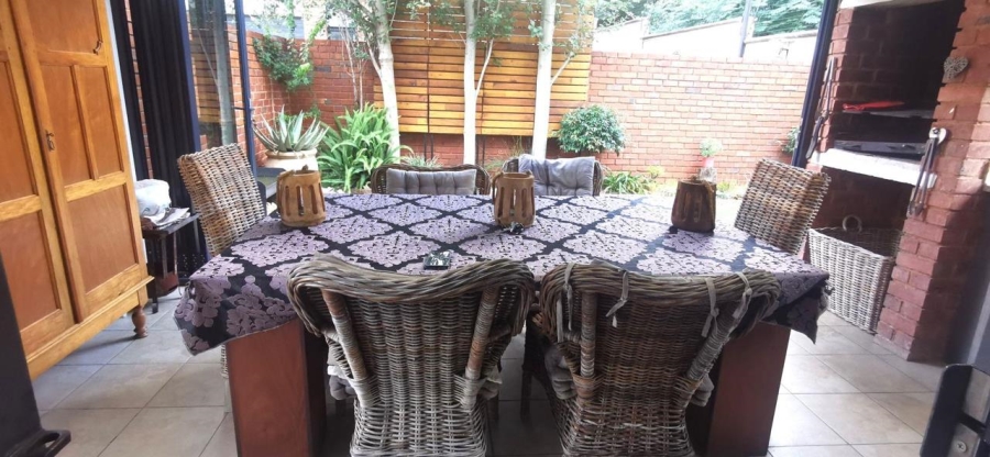 3 Bedroom Property for Sale in Bronberg Gauteng