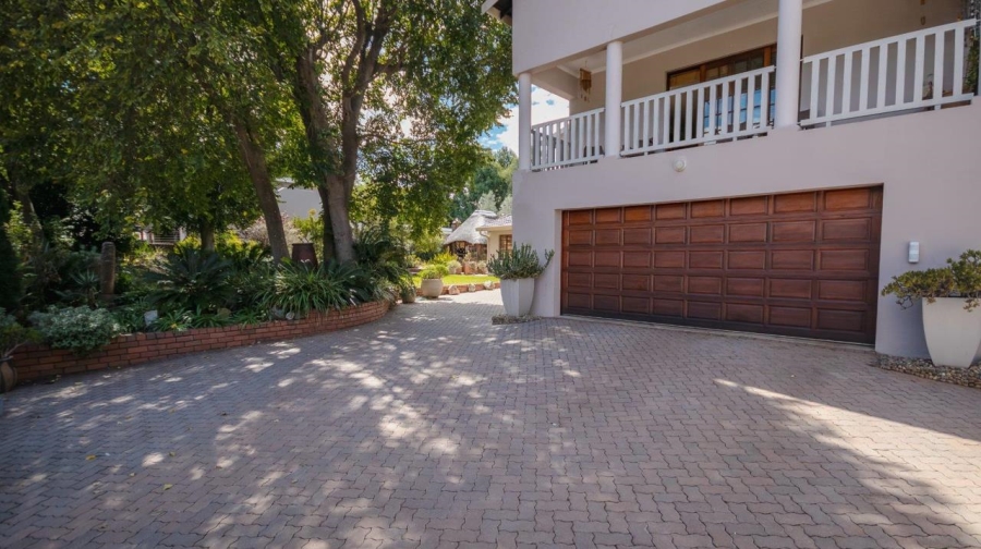 6 Bedroom Property for Sale in Clubview Gauteng