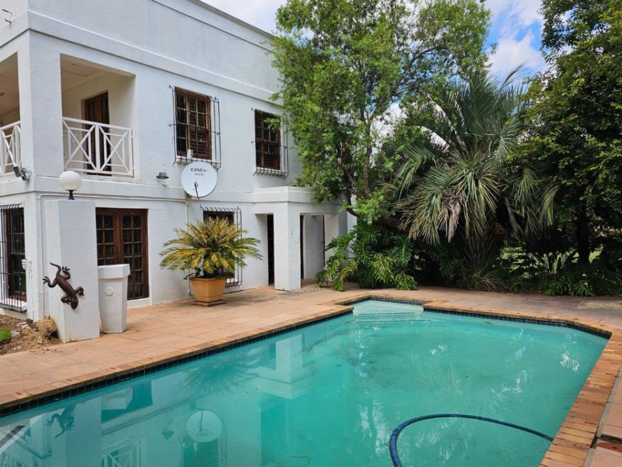 5 Bedroom Property for Sale in Randjesfontein A H Gauteng