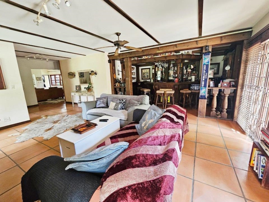 5 Bedroom Property for Sale in Randjesfontein A H Gauteng