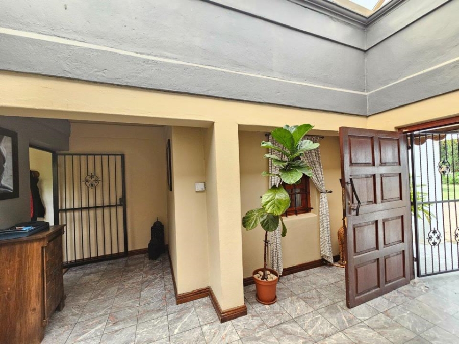 5 Bedroom Property for Sale in Randjesfontein A H Gauteng