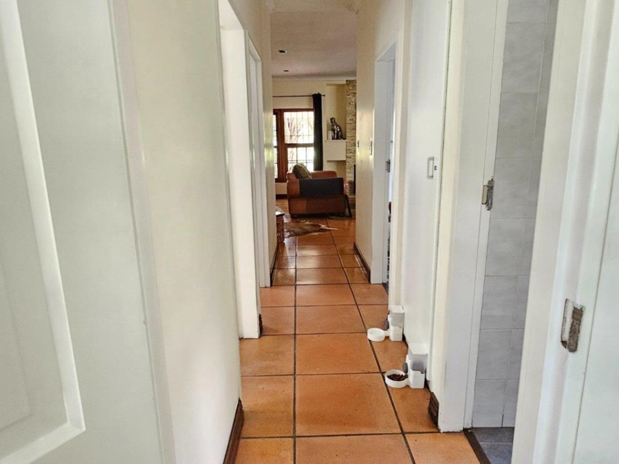 5 Bedroom Property for Sale in Randjesfontein A H Gauteng