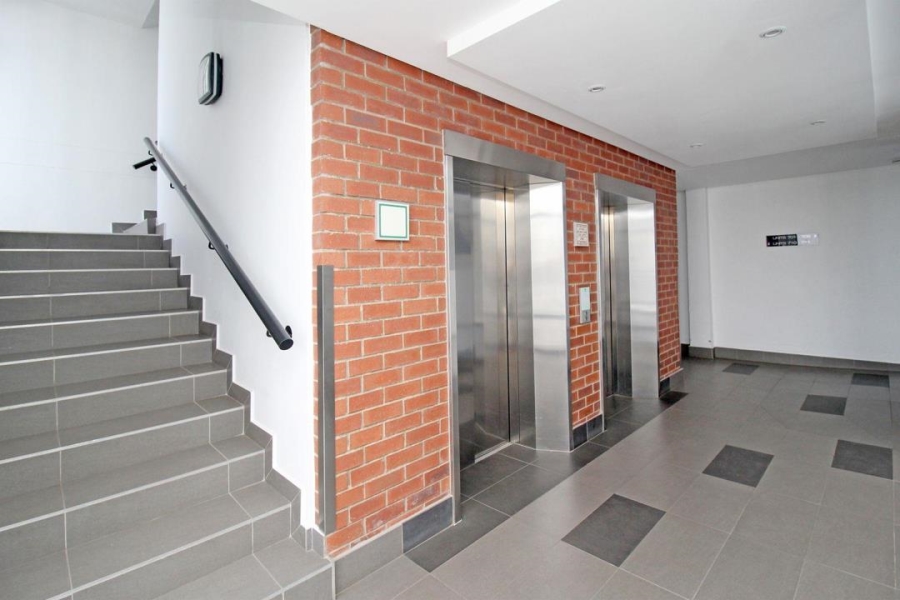 1 Bedroom Property for Sale in Rosebank Gauteng