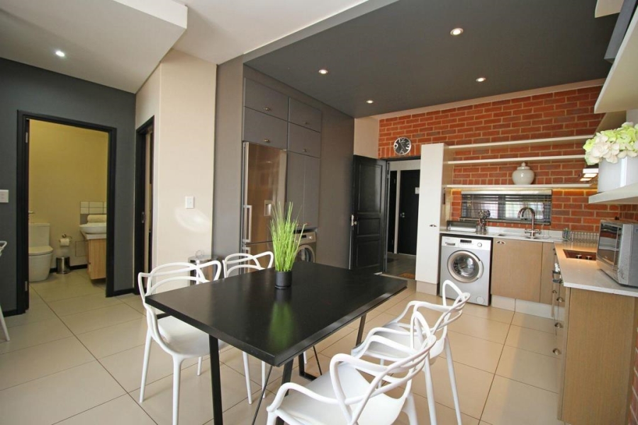 2 Bedroom Property for Sale in Rosebank Gauteng