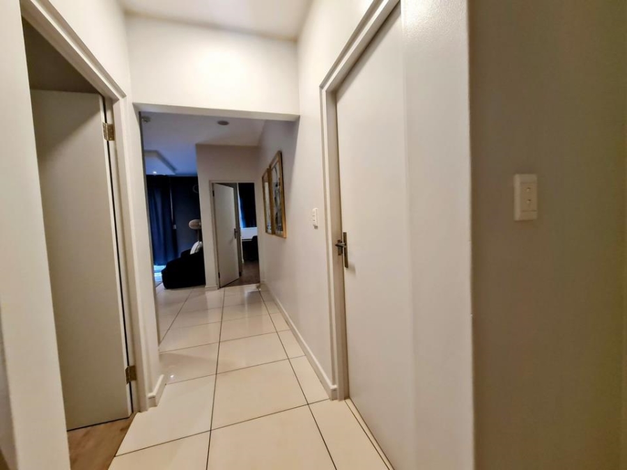 2 Bedroom Property for Sale in Rosebank Gauteng