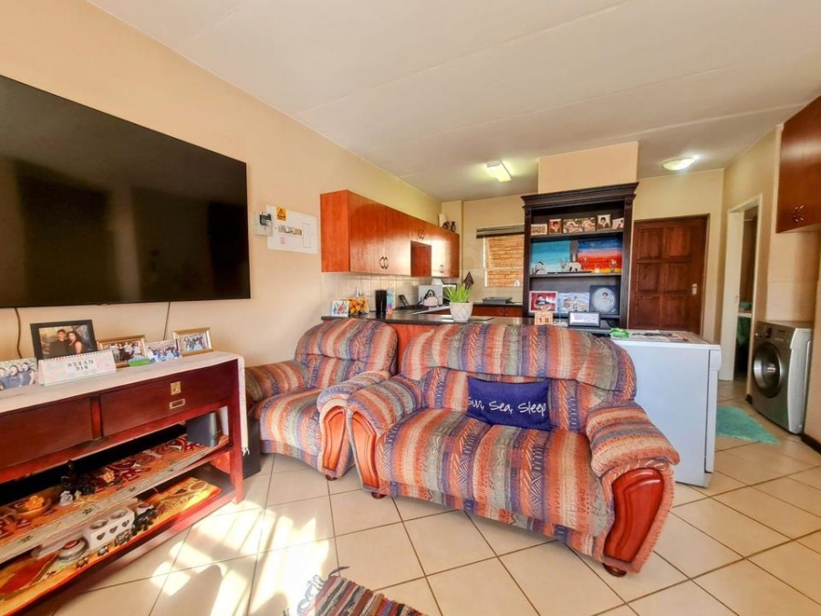 2 Bedroom Property for Sale in Honeypark Gauteng