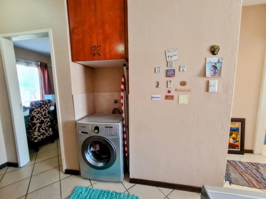 2 Bedroom Property for Sale in Honeypark Gauteng