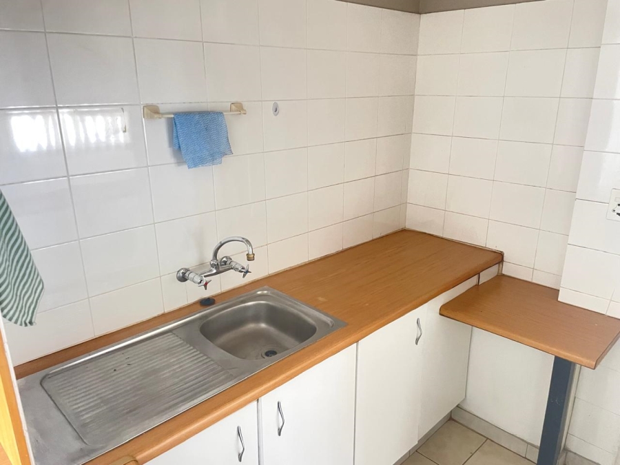 1 Bedroom Property for Sale in Brummeria Gauteng