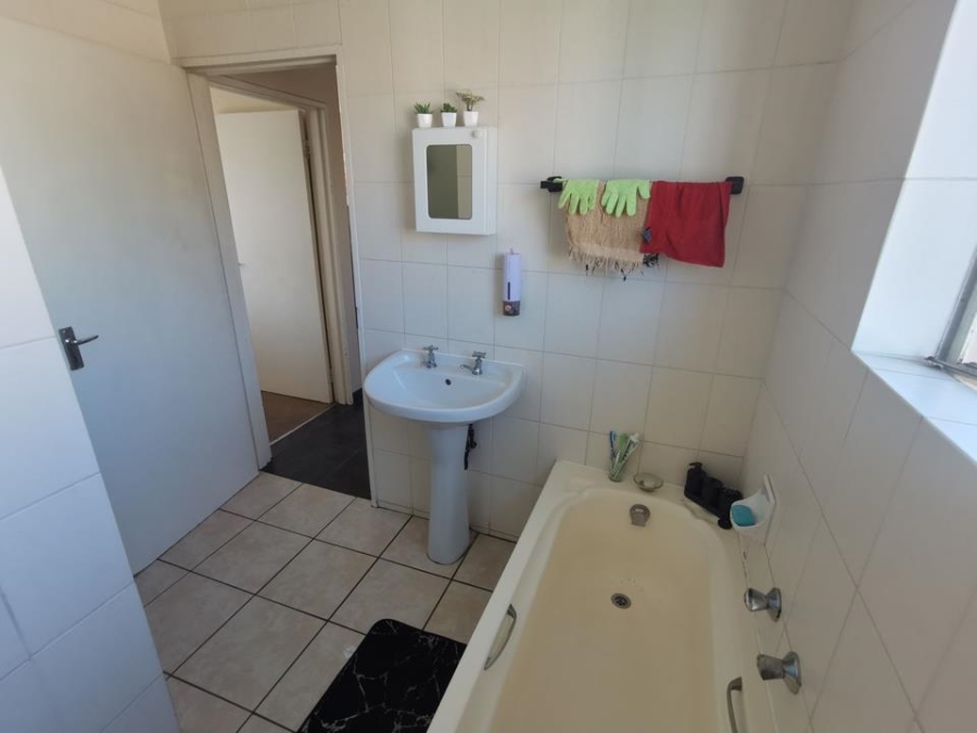 1 Bedroom Property for Sale in Ferndale Gauteng