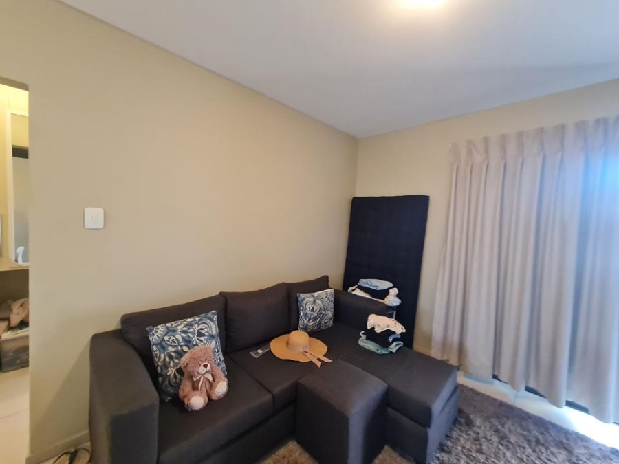 1 Bedroom Property for Sale in Bryanston Gauteng