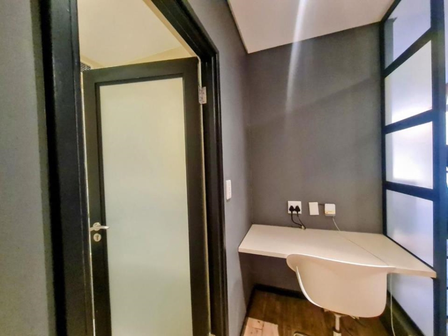 2 Bedroom Property for Sale in Rosebank Gauteng