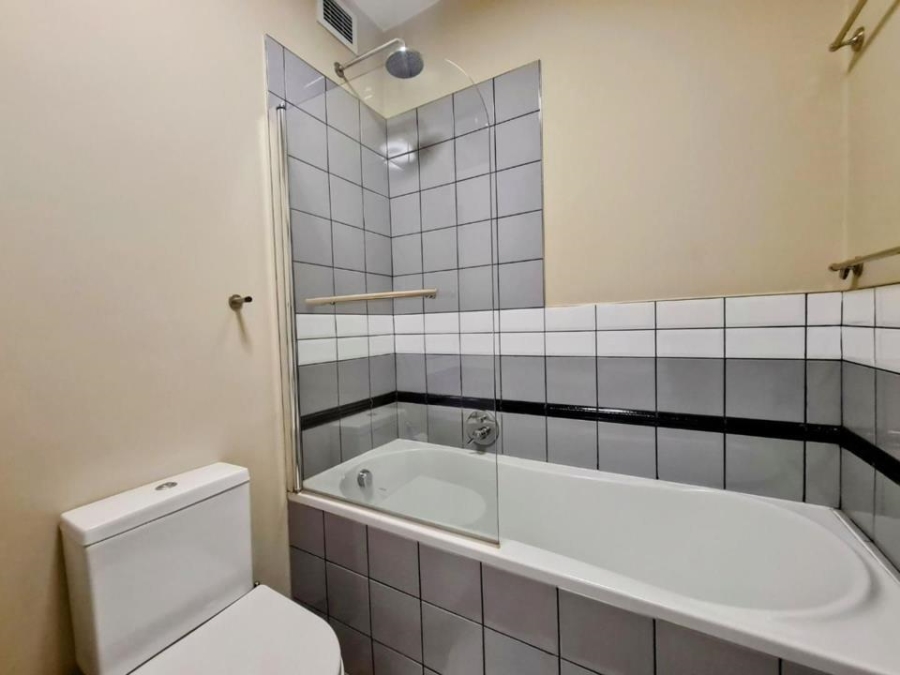 2 Bedroom Property for Sale in Rosebank Gauteng