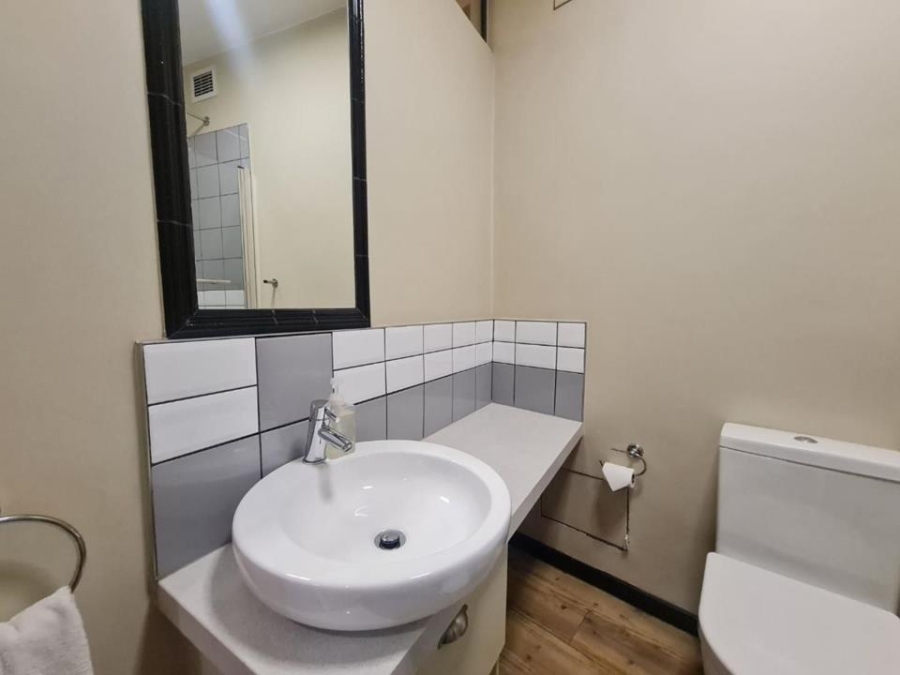 2 Bedroom Property for Sale in Rosebank Gauteng