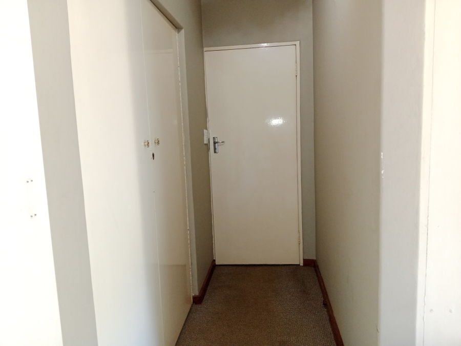 To Let 1 Bedroom Property for Rent in Dorandia Gauteng