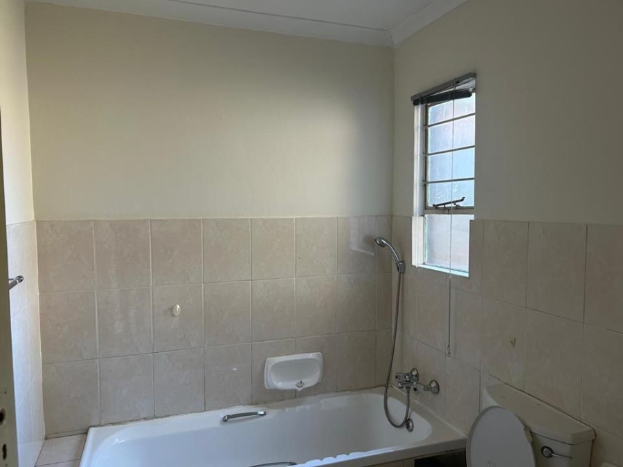 3 Bedroom Property for Sale in Wierda Park Gauteng