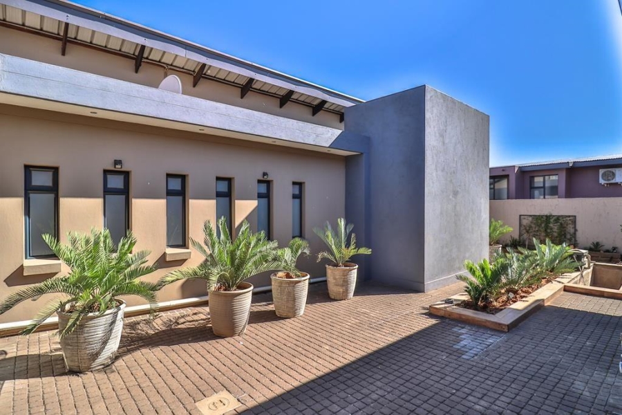 4 Bedroom Property for Sale in Eldo Lakes Estate Gauteng