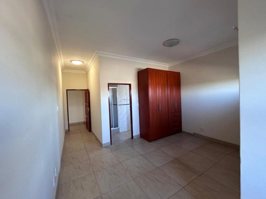 6 Bedroom Property for Sale in Eldo Village Estate Gauteng