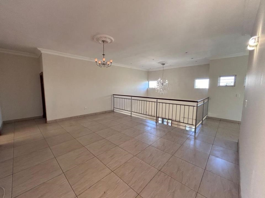 6 Bedroom Property for Sale in Eldo Village Estate Gauteng