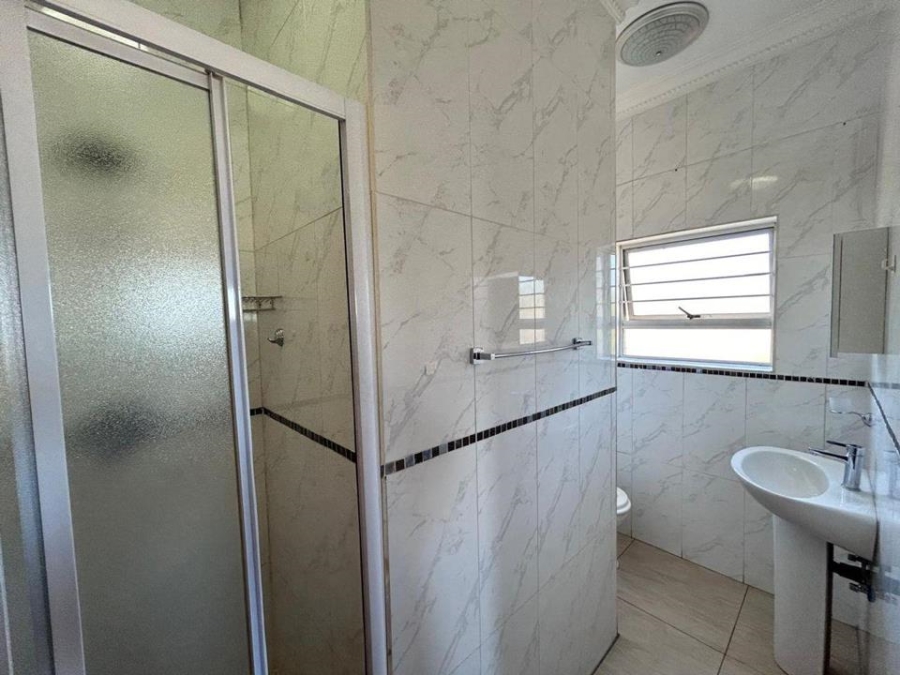 6 Bedroom Property for Sale in Eldo Village Estate Gauteng