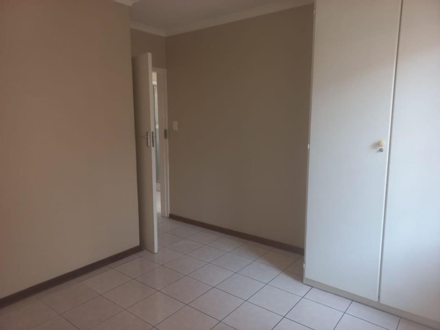 2 Bedroom Property for Sale in Eldoraigne Gauteng