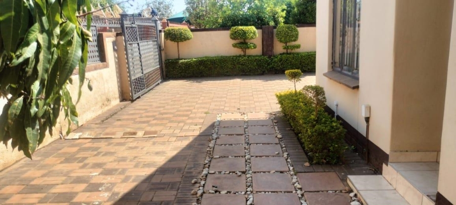 3 Bedroom Property for Sale in Soshanguve VV Gauteng