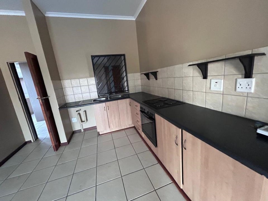 To Let 2 Bedroom Property for Rent in Eldo Lakes Estate Gauteng