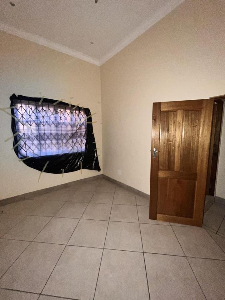 4 Bedroom Property for Sale in Laudium Gauteng