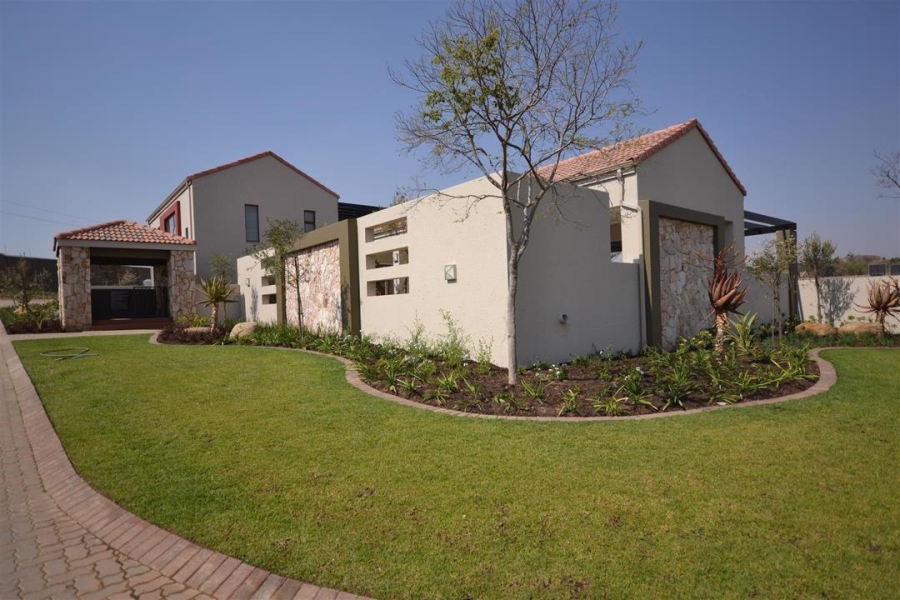 1 Bedroom Property for Sale in Fourways Gauteng