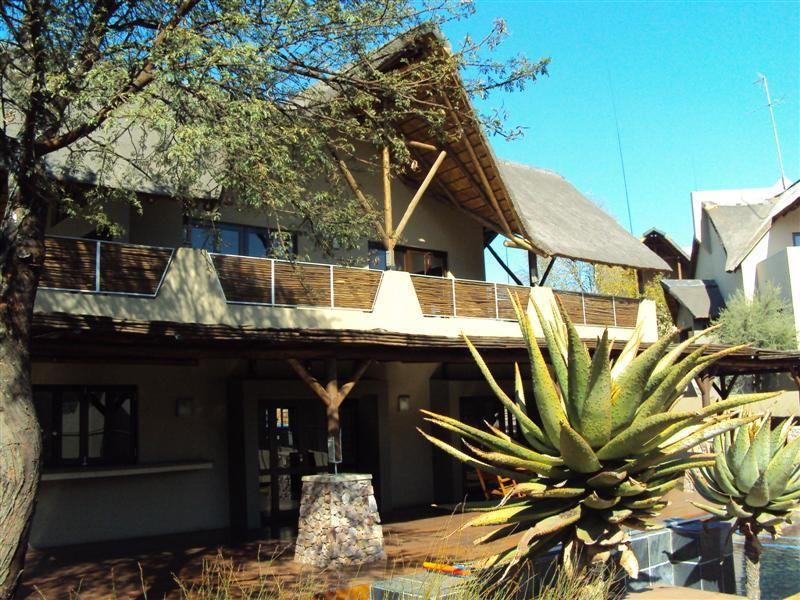 To Let 1 Bedroom Property for Rent in Douglasdale Gauteng