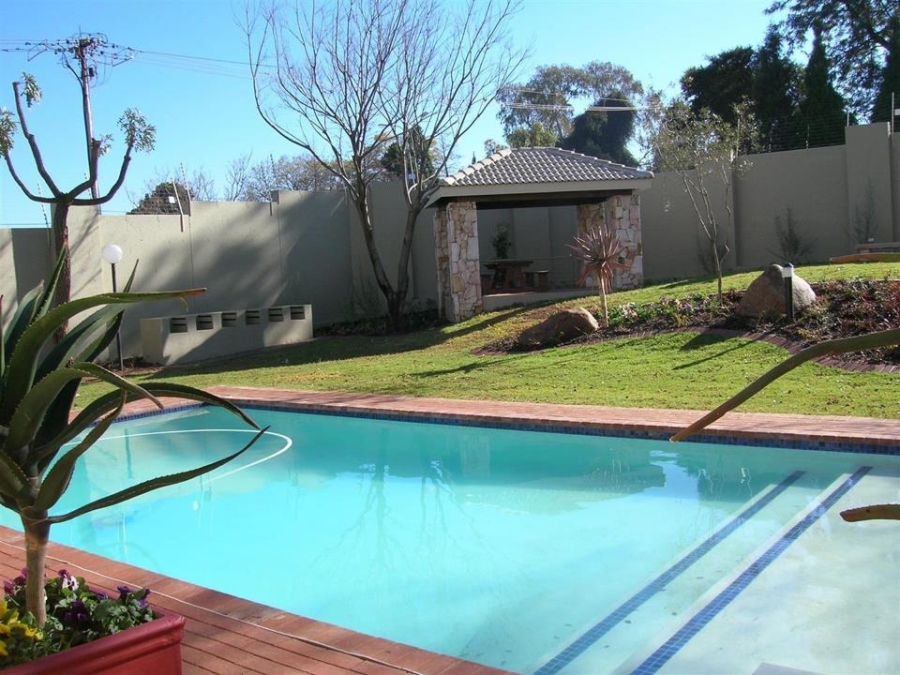 To Let 2 Bedroom Property for Rent in Bryanston Gauteng