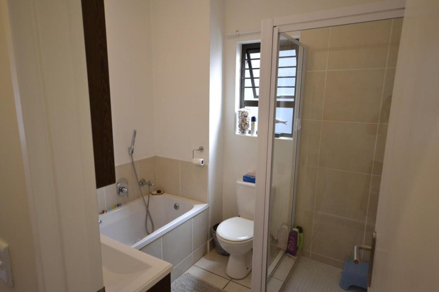 To Let 2 Bedroom Property for Rent in Bryanston Gauteng