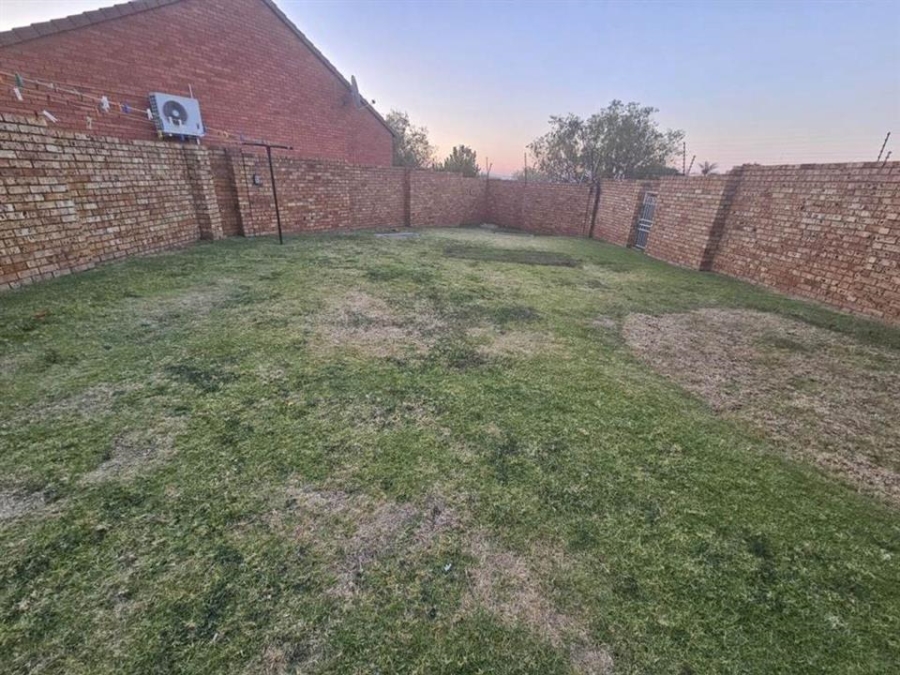 4 Bedroom Property for Sale in Stone Ridge Gauteng