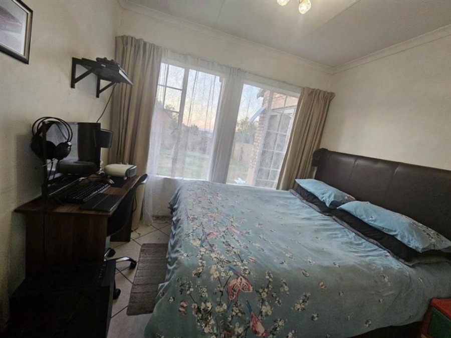 4 Bedroom Property for Sale in Stone Ridge Gauteng