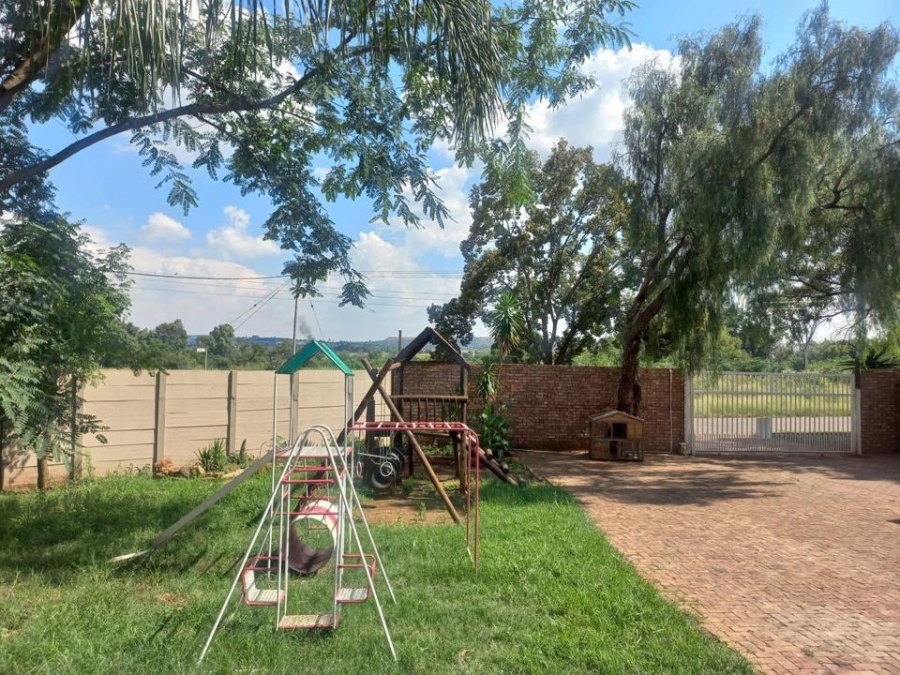 4 Bedroom Property for Sale in Erasmia Gauteng