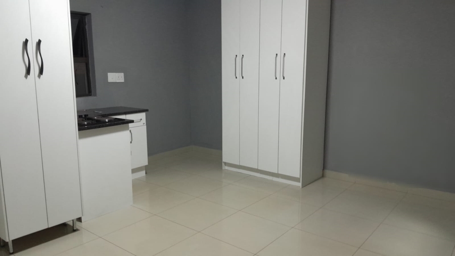 1 Bedroom Property for Sale in Protea Glen Gauteng