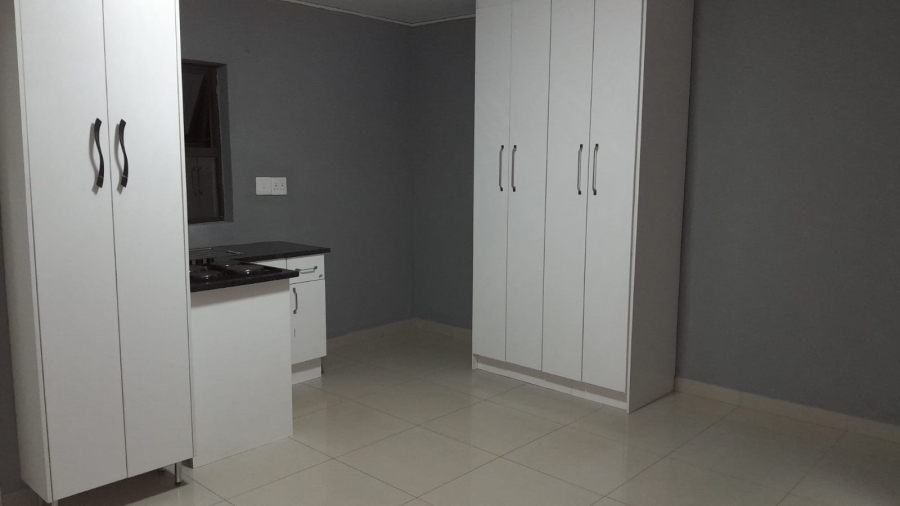 1 Bedroom Property for Sale in Protea Glen Gauteng