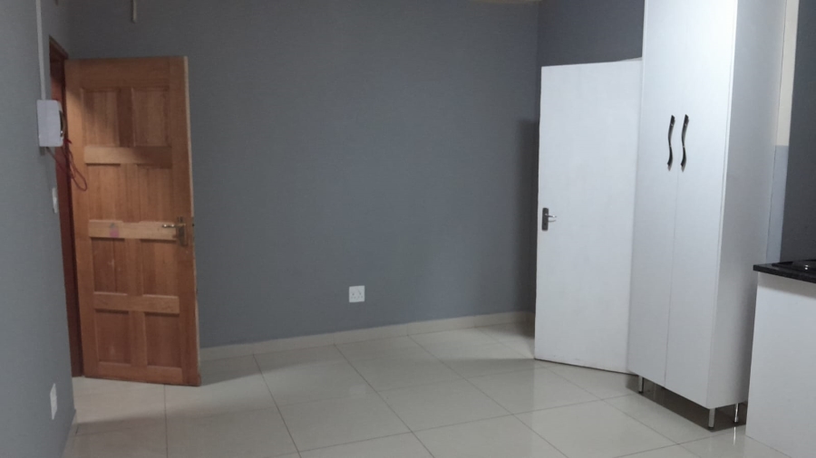 1 Bedroom Property for Sale in Protea Glen Gauteng