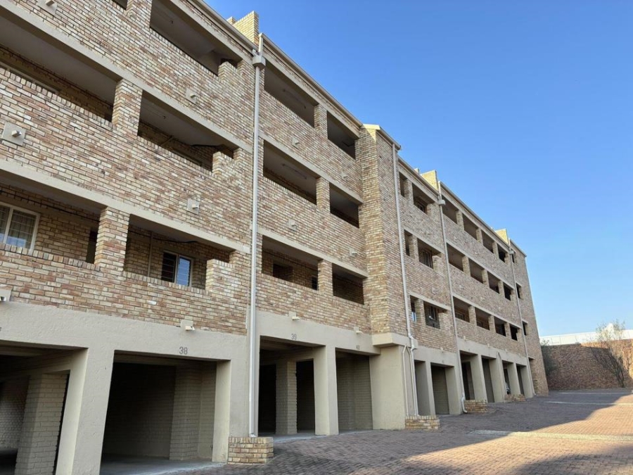 2 Bedroom Property for Sale in Wilro Park Gauteng