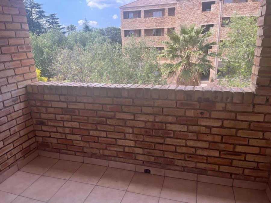 2 Bedroom Property for Sale in Wilro Park Gauteng