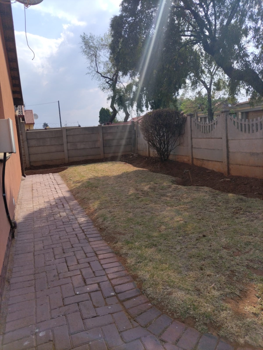 3 Bedroom Property for Sale in Lenasia South Gauteng