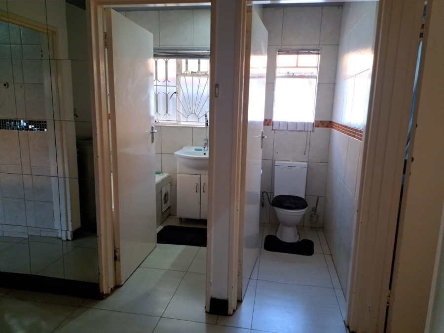 3 Bedroom Property for Sale in Lenasia South Gauteng