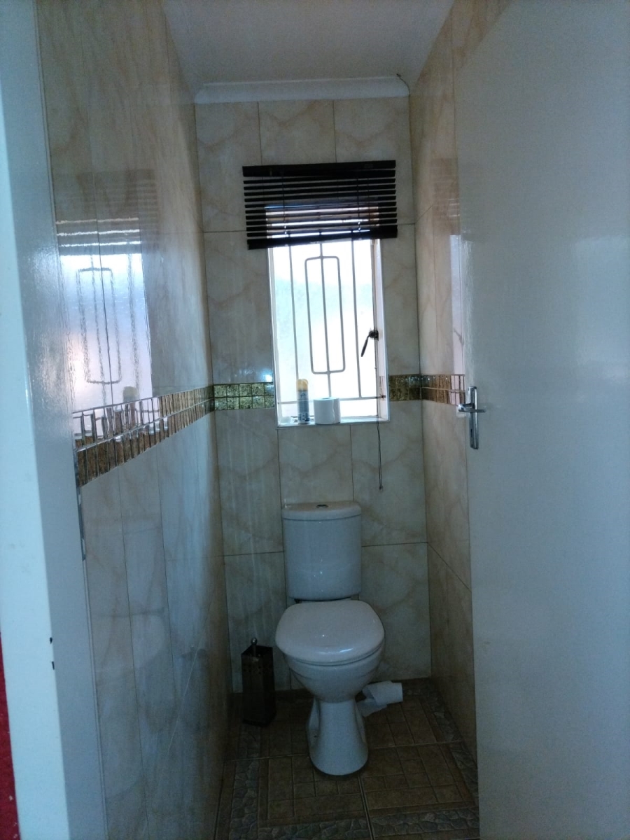 3 Bedroom Property for Sale in Lenasia South Gauteng