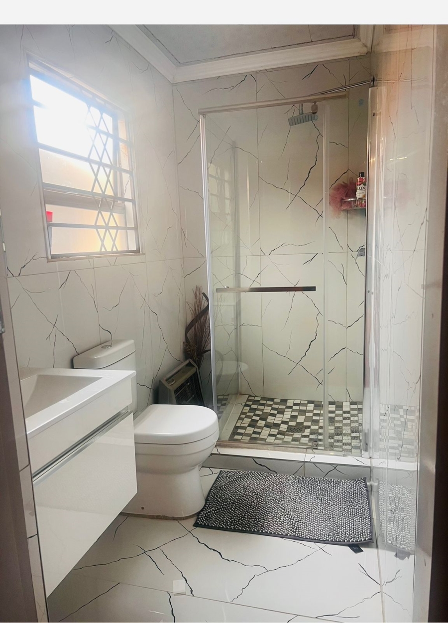 3 Bedroom Property for Sale in Protea Glen Gauteng