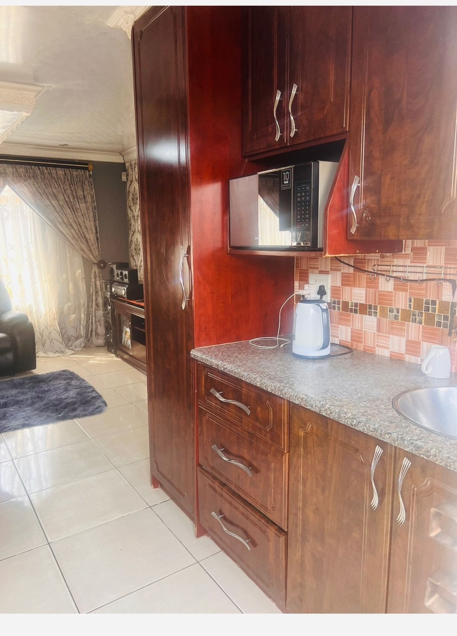 3 Bedroom Property for Sale in Protea Glen Gauteng