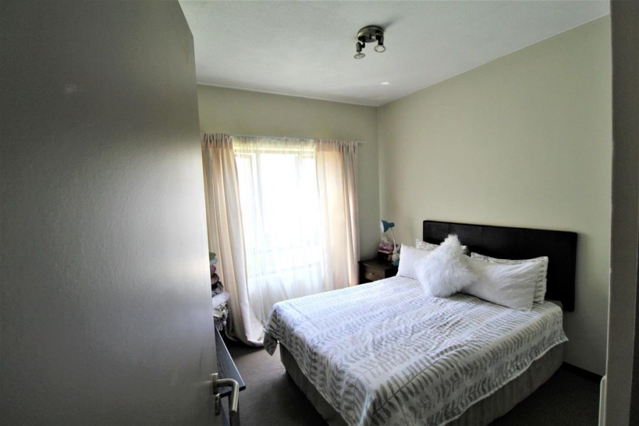 To Let 1 Bedroom Property for Rent in Lonehill Gauteng