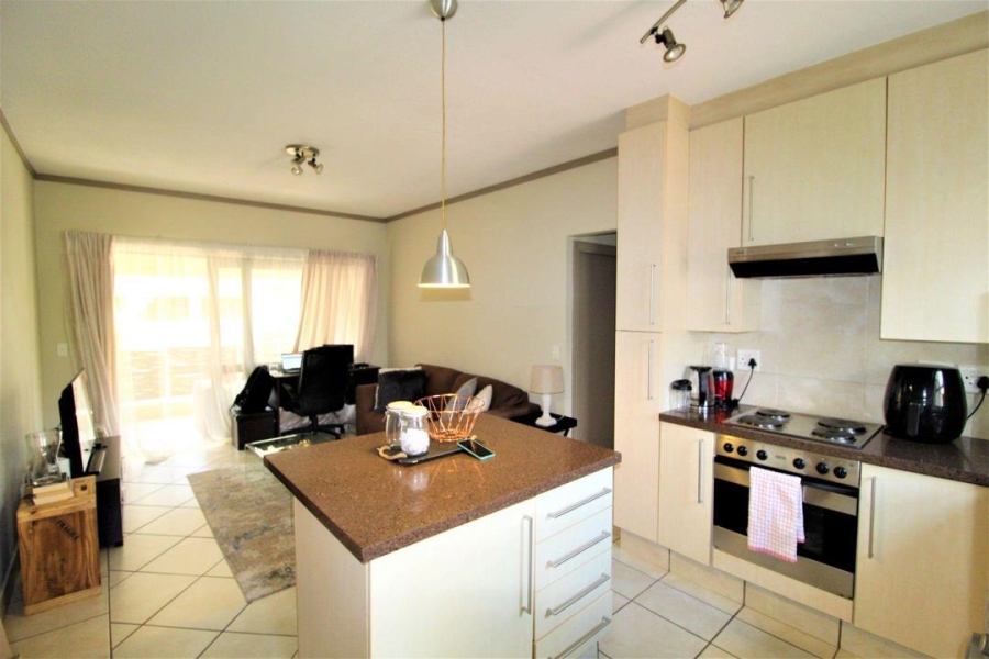 To Let 1 Bedroom Property for Rent in Lonehill Gauteng