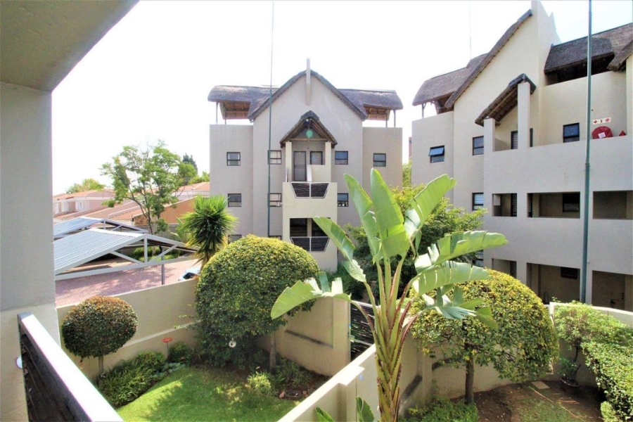 To Let 1 Bedroom Property for Rent in Lonehill Gauteng